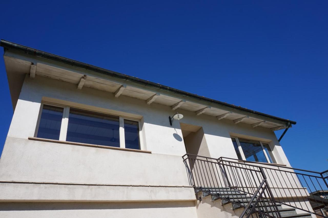 Apartment Casa Brigante Luxury With Pool Capannori